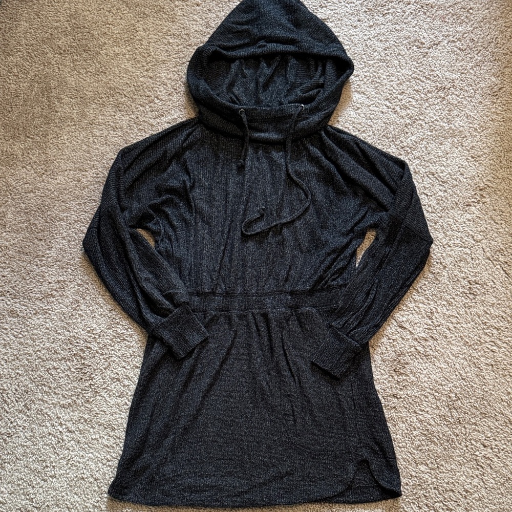 Chic Black Hooded Dress for Women